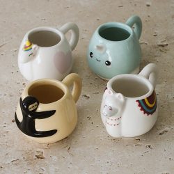 juego de cuatro tazas de espresso con forma de animalitos